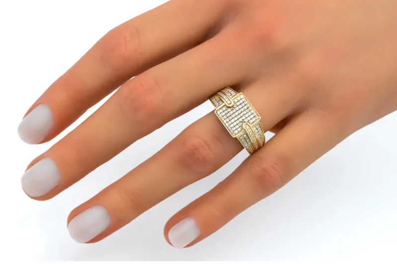 9ct Yellow Gold Square Diamond Mens Ring 0.90ct 5.5g