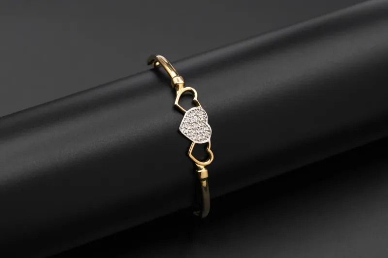 9ct Yellow Gold Cubic Zirconia Heart Baby Bangle 3.8g