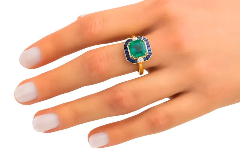 8ct Yellow Gold Asscher Cut Emerald Diamond & Sapphire Ring 3.36ct 5.98g