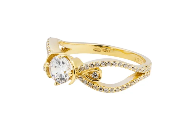 9ct Yellow Gold Cubic Zirconia Ring 3.3g