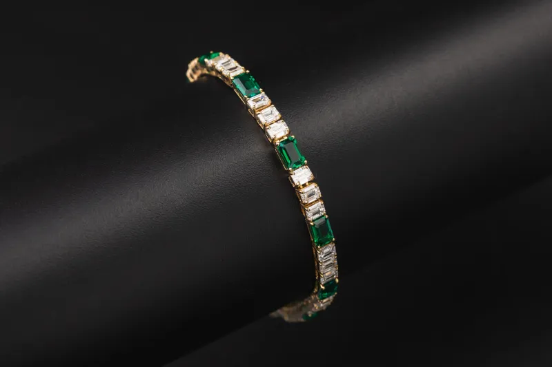 9ct Yellow Gold Lab Grown Emerald Cut Diamond Bracelet 7.52ct