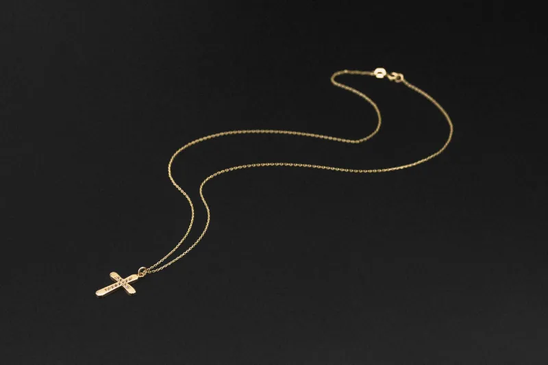 14ct Yellow Gold Cubic Zirconia Cross Necklace 18" 2.04g