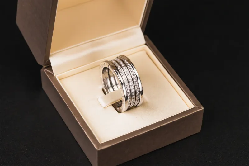Bvlgari White Gold Diamond B.Zero1 Ring Size 65