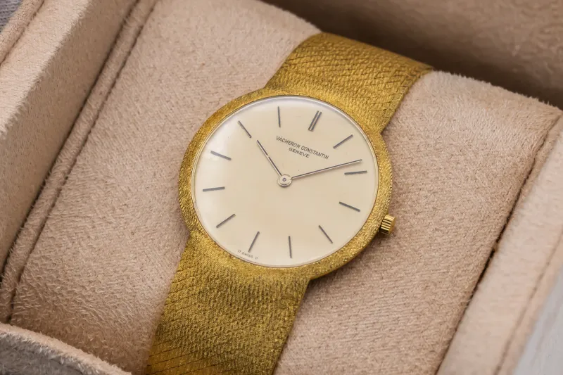Vacheron Constantin Ultra-Thin Dress Watch 33mm 18ct Yellow Gold 529882 Circa 1970s