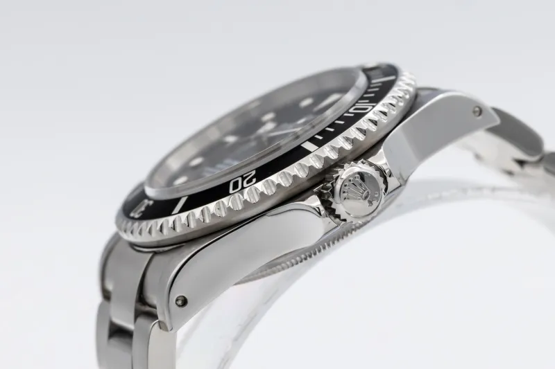 Rolex Sea-Dweller 4000 40mm Stainless Steel Oyster 16600 2001