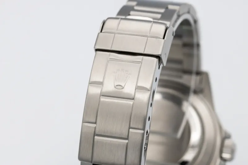 Rolex Submariner Date 40mm Stainless Steel Oyster 16610 1997