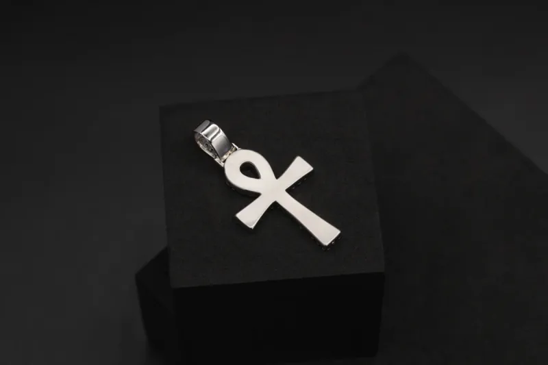 9ct White Gold Diamond Ankh Pendant 1.94ct