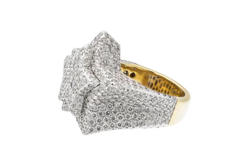14ct Yellow Gold Diamond Star Statement Ring 3.10ct