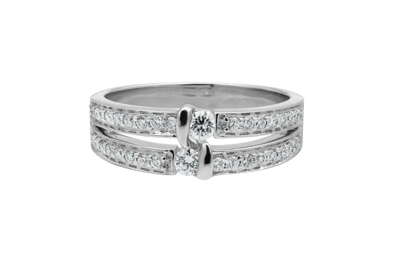 18ct White Gold Diamond Twist Design Ring With Double Diamond Shoulders 0.88ct