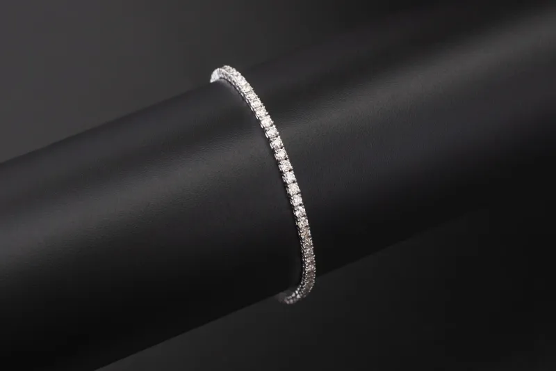 14ct  White Gold Diamond Tennis Bracelet 3.30cts