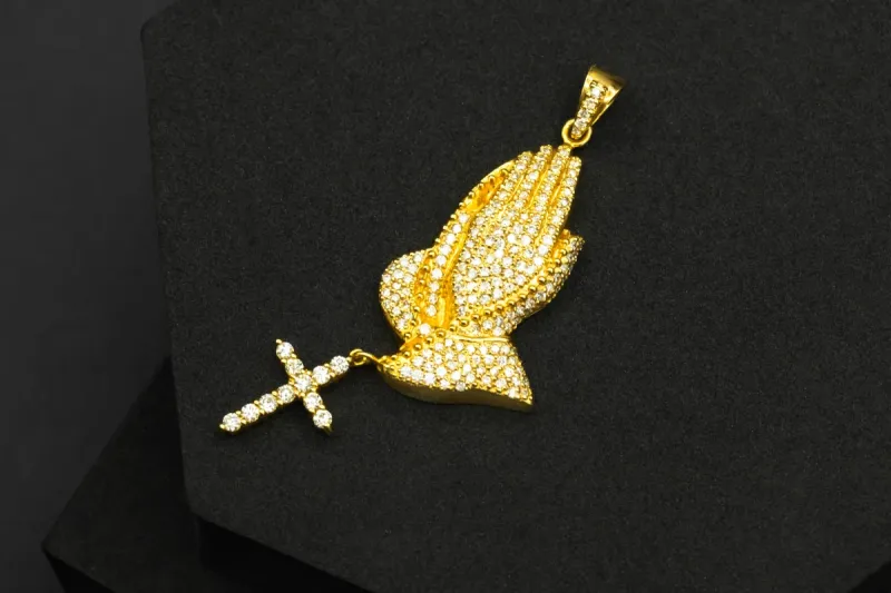 14ct Yellow Gold Diamond Pray Hands & Cross Pendant 3.16cts
