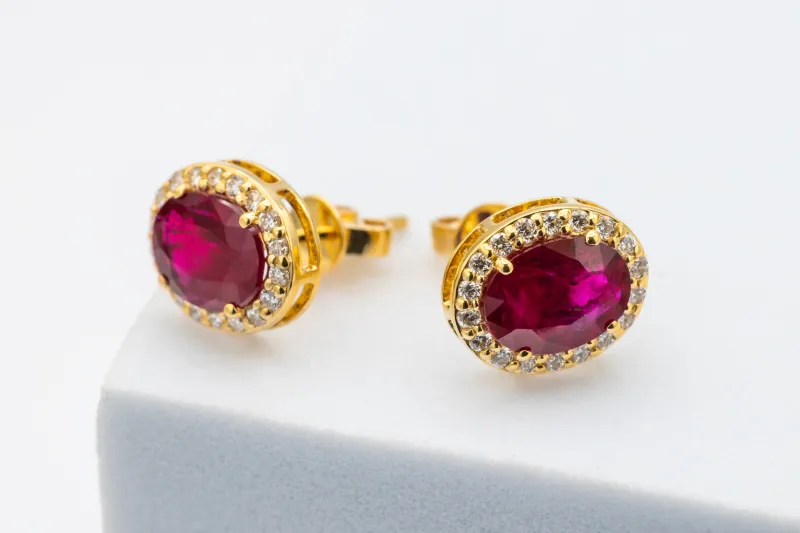 18ct Yellow Gold Diamond & Oval Ruby Stud Earrings 0.30ct