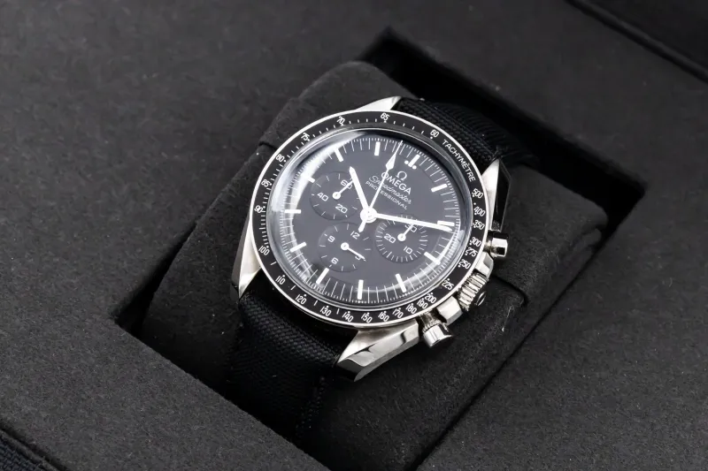 OMEGA Speedmaster Professional Moonwatch Fabric 42mm 310.32.42.50.01.001 2026