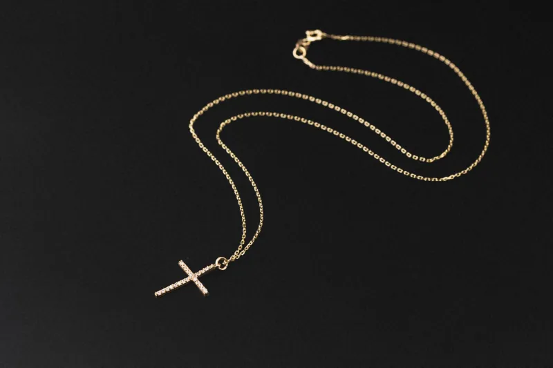 14ct Yellow Gold Cubic Zirconia Cross Necklace 18"
