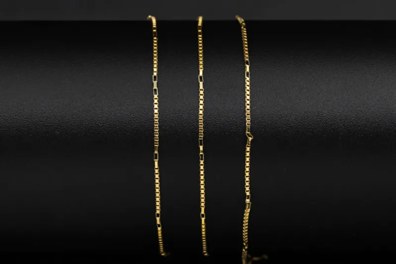 18ct Yellow Gold Fine Chain Necklace 17 Inch