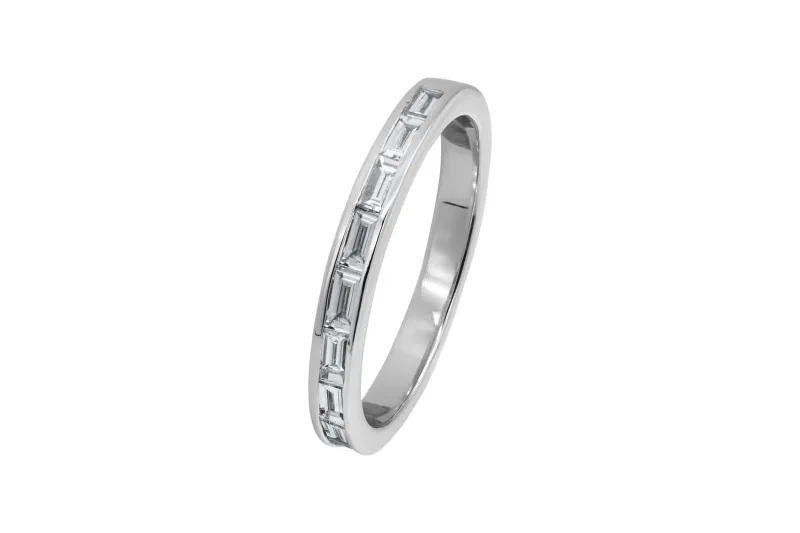 18ct White Gold Round Baguette Diamond Half Eternity Ring 0.75ct