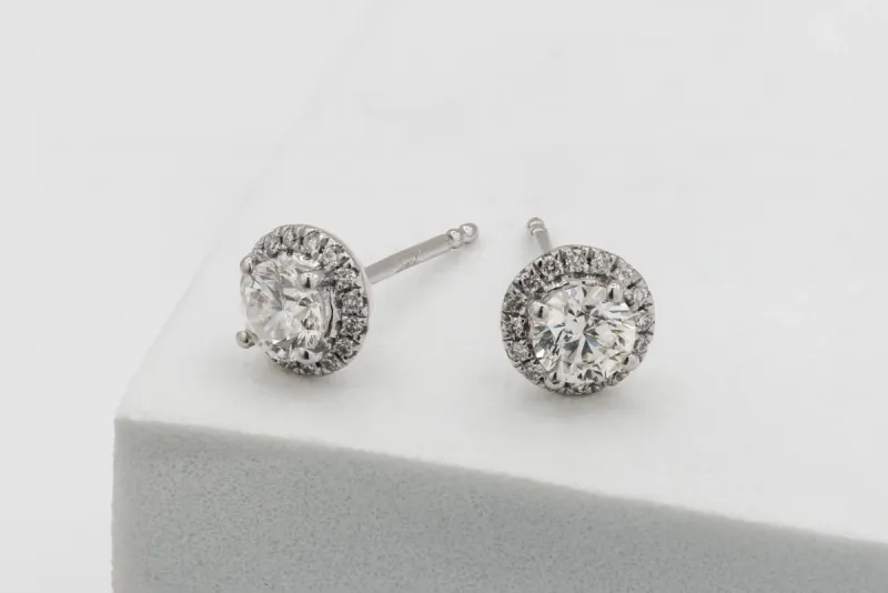 18ct White Gold Round Diamond Halo Stud Earrings 1.05ct