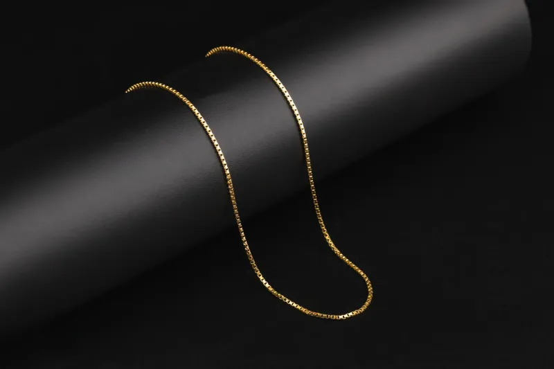 18ct Yellow Gold Box Chain 23" 6.5g