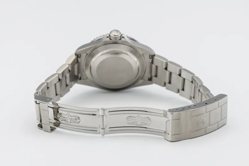 Rolex Submariner 40mm Stainless Steel Oyster 16610LV 2009