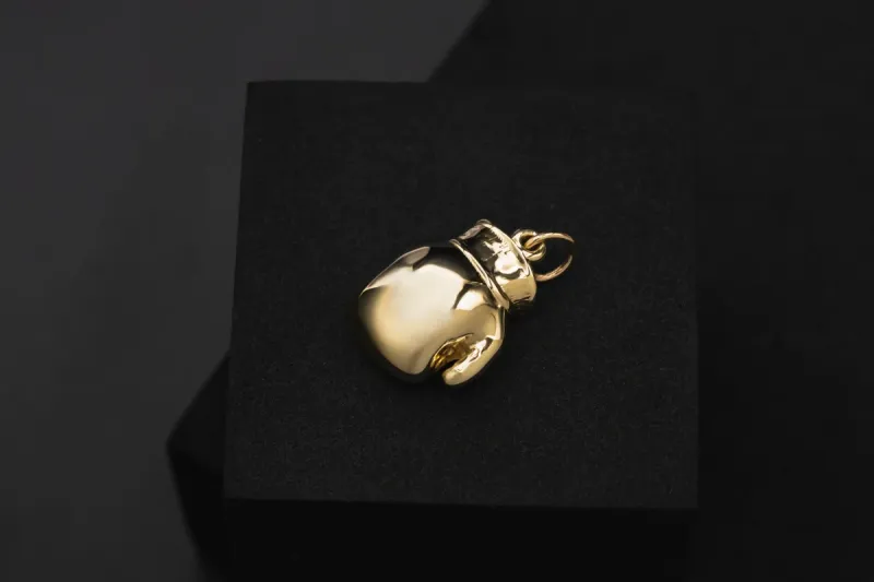 9ct Yellow Gold Boxing Glove Pendant  13.6g
