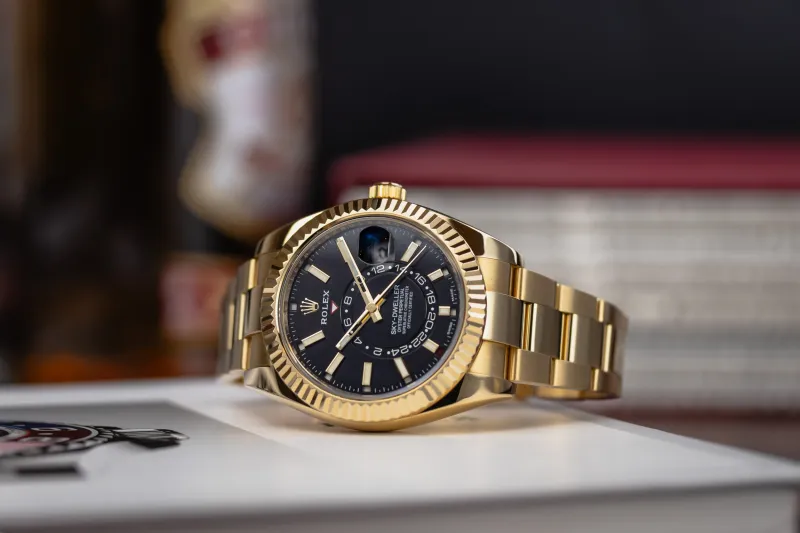 Rolex Sky-Dweller 42mm 18ct Yellow Gold Oyster 326938 2022