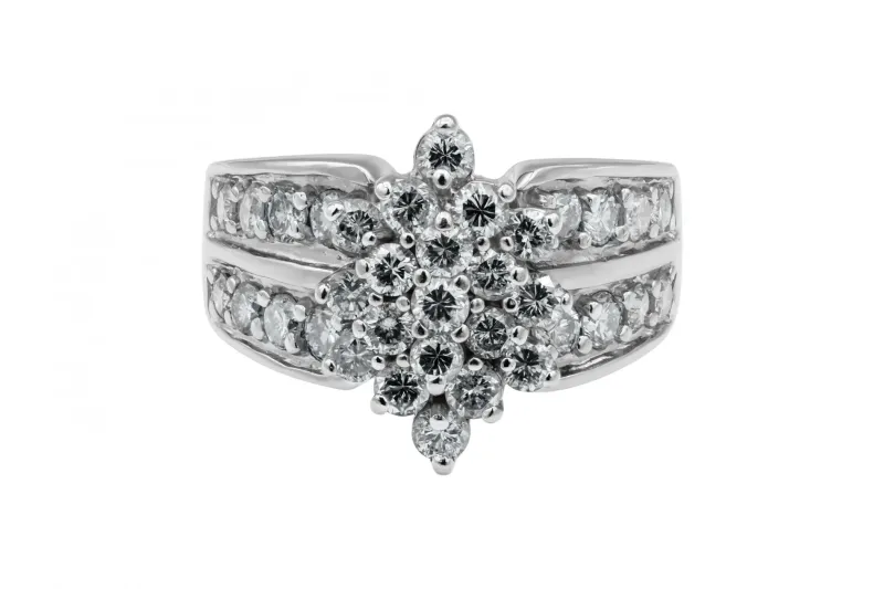 9ct White Gold Cluster Diamond Ring 2.11ct 8.5g