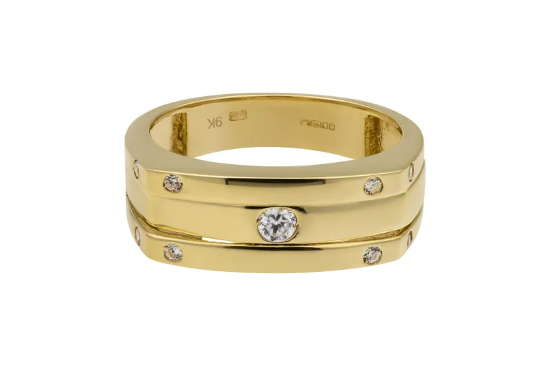 9ct Yellow Gold Cubic Zirconia Ring 4.6g