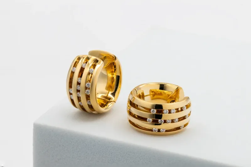18ct Yellow Gold Diamond Huggie Earrings 0.24ct