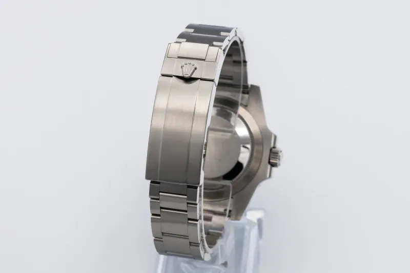 Rolex Submariner 40mm 'Hulk' Stainless Steel Oyster 116610LV 2019