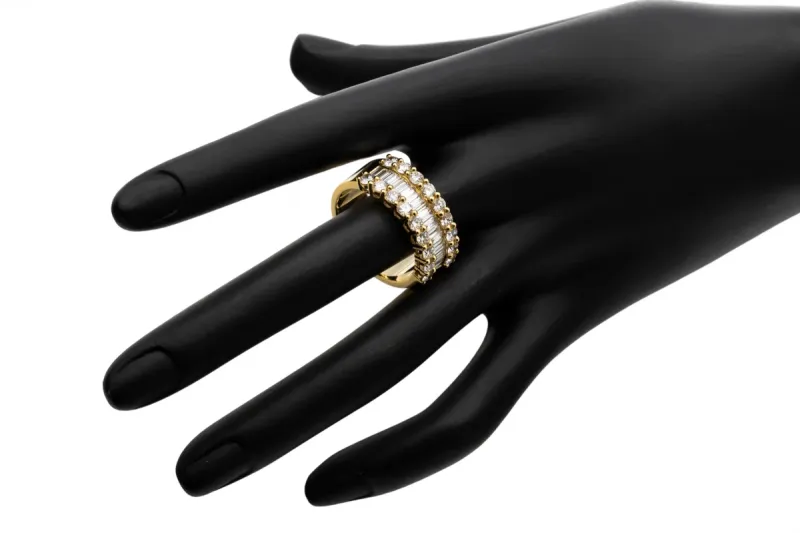 18ct Yellow Gold Mens Diamond Ring 4.00ct VS