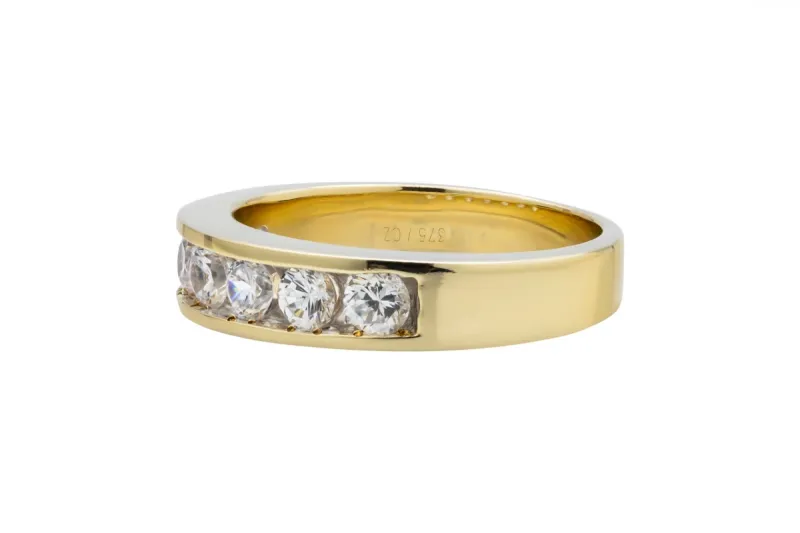 9ct Yellow Gold Cubic Zirconia Wedding Band 4.7g