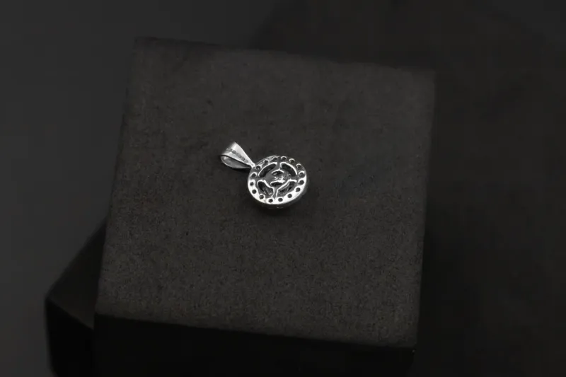 14ct White Gold Diamond And Sapphire Pendant 0.46ct