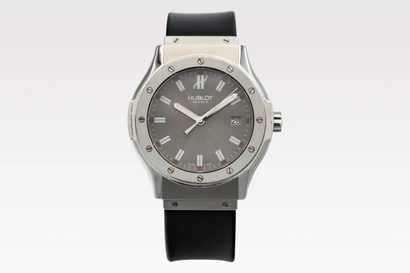 Hublot Classic Fusion 41mm Quartz Black Rubber 1905.GF40.01 2008