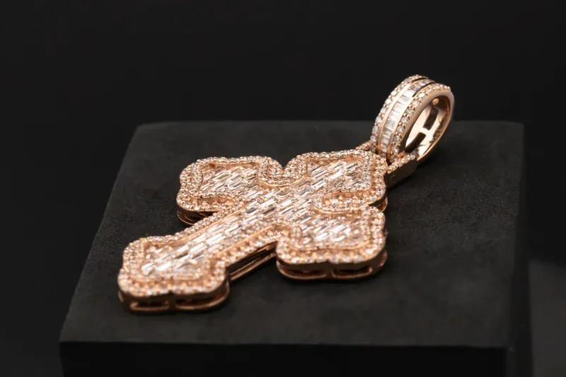 9ct Rose Gold Diamond Cross Pendant 3.71ct