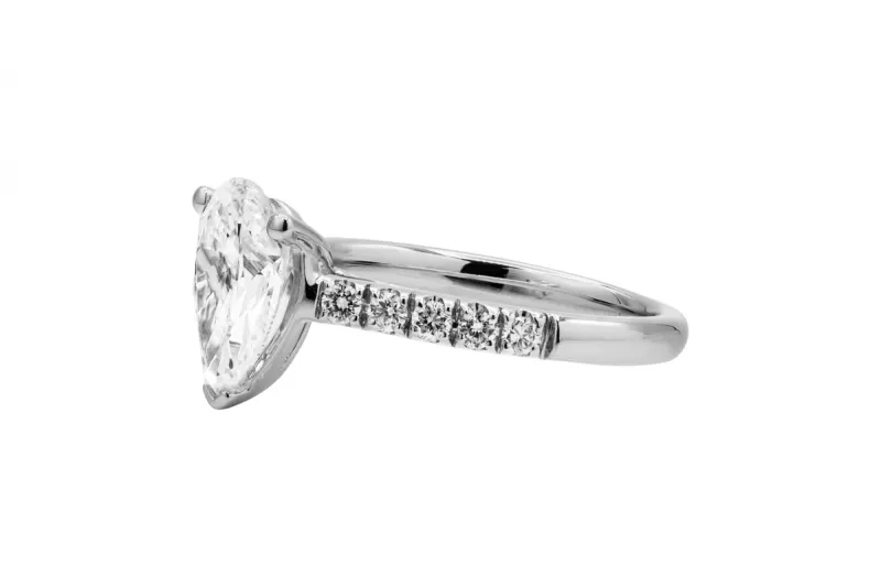 18ct White Gold Pear Lab Diamond Engagement Ring 1.60ct IGI Certified