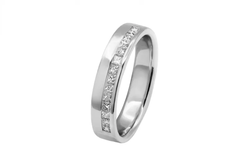 18ct White Gold Channel Set Princess Diamond Ring 0.75ct