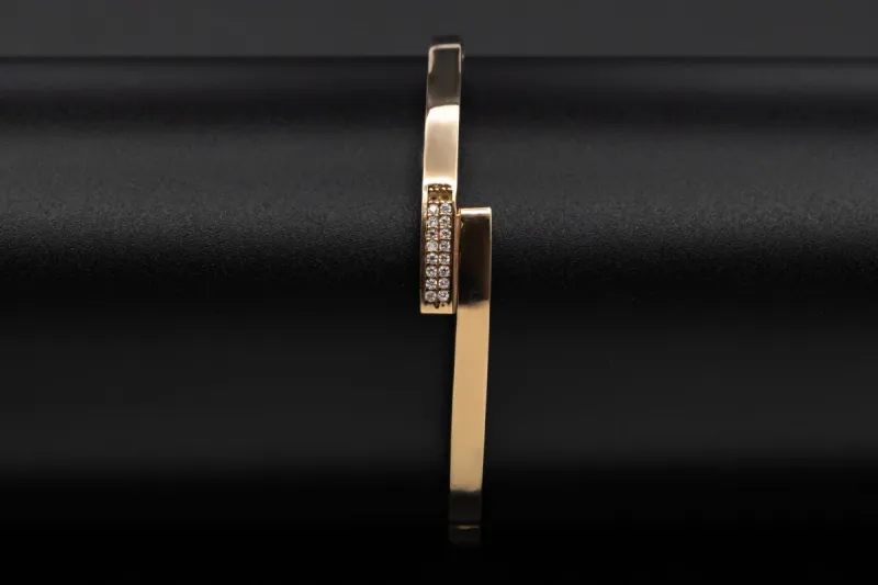 9ct Yellow Gold Cubic Zirconia Baby Bangle 4.5g