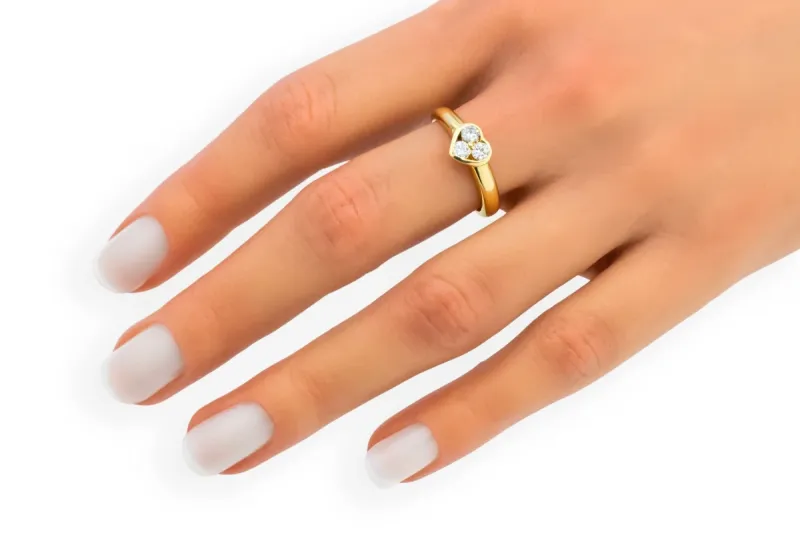 18ct Yellow Gold Heart Diamond Ring 0.27ct