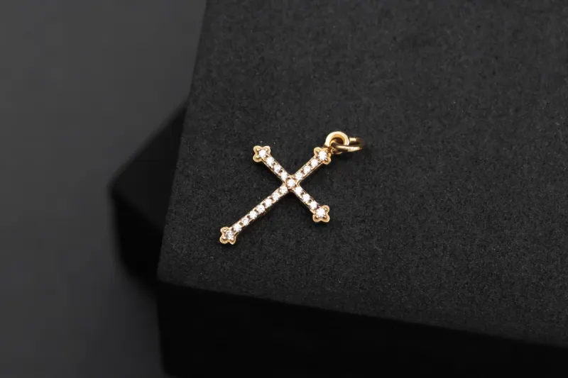 9ct Yellow Gold Cubic Zirconia Cross Pendant