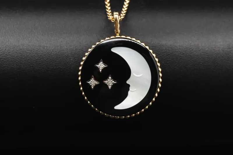 Rose Céleste Medallion Necklace Yellow & White Gold, Diamond