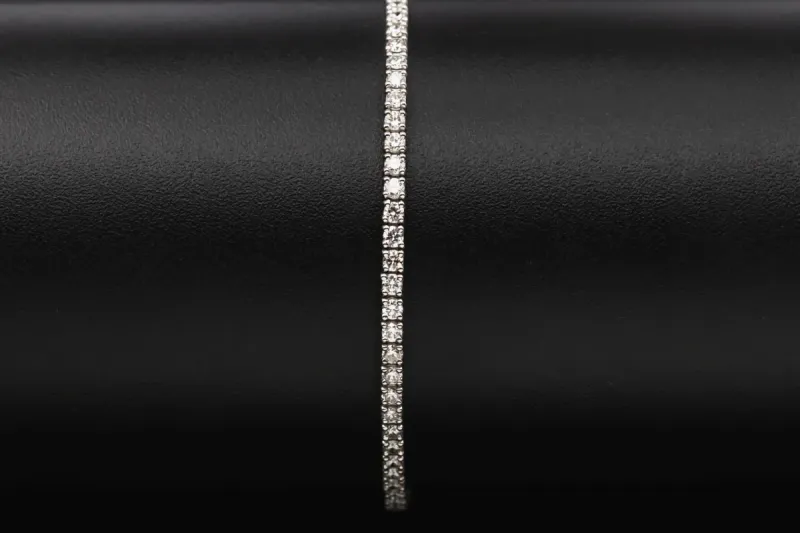 14ct White Gold Diamond Tennis Bracelet 2.40ct