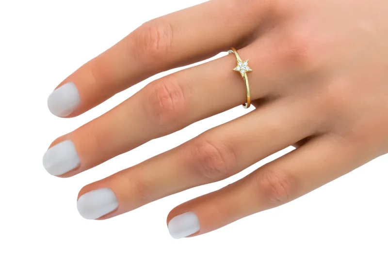 14ct Yellow Gold Star Cubic Zirconia Ring 1g