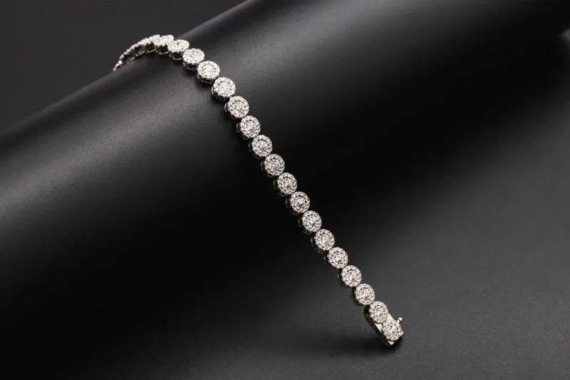 18ct White Gold Diamond Bracelet 3ct