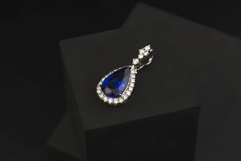 18ct White Gold Diamond & Tanzanite Dyach Drop Pendant 8.37ct