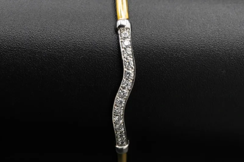9ct Yellow Gold Cubic Zirconia  Baby Bangle 3.1g