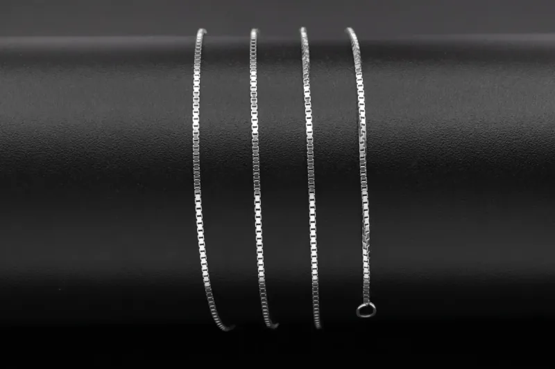 9ct White Gold Box Link Chain 2.7g