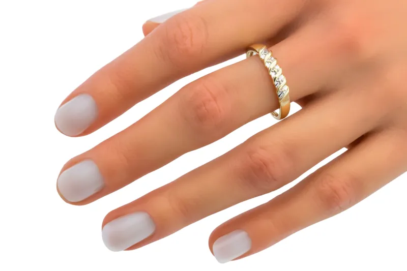 9ct Yellow & White Gold Ring 4mm Size T 1.9g