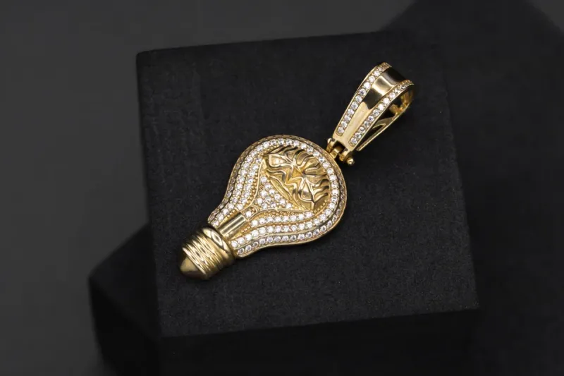 9ct Yellow Gold Cubic Zirconia Light Bulb Pendant