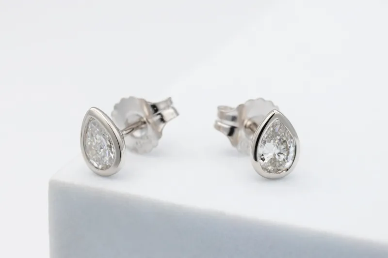 Sterling Silver Lab Grown Pear Cut Diamond Stud Earrings 1.04ct