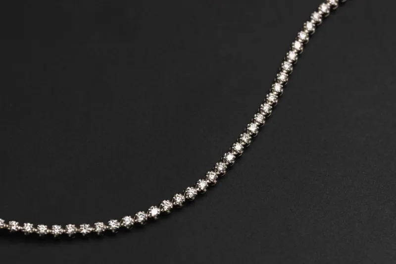 18ct White Gold Round Brilliant Diamond Tennis Bracelet 1.93ct